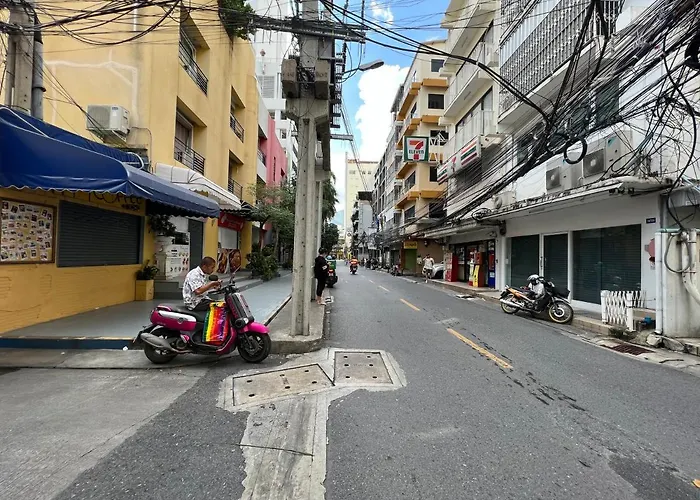 Collection O Thaiphiphat House Silom 3* 曼谷