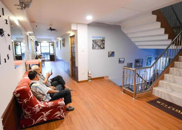 Collection O Thaiphiphat House Silom 3* 曼谷