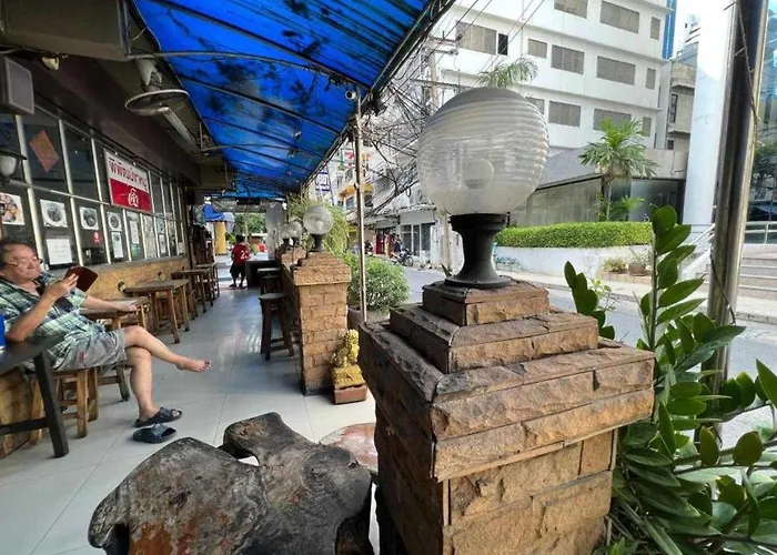Collection O Thaiphiphat House Silom